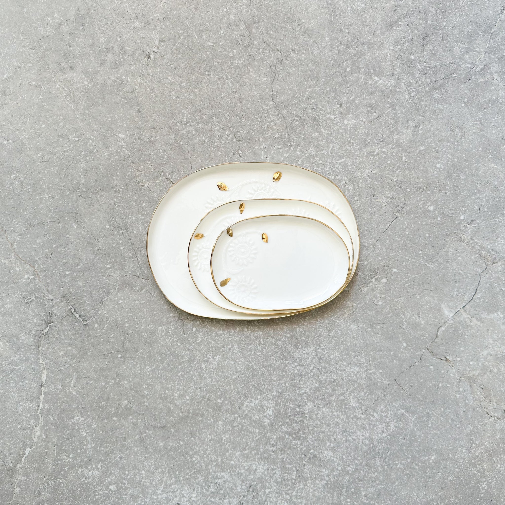 oval plate Sončnica